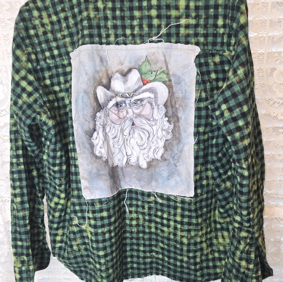 A Rare Bird Flannel Longsleeve Holiday Santa Womens Shirt L/XL Acid Washed - Picture 7 of 10